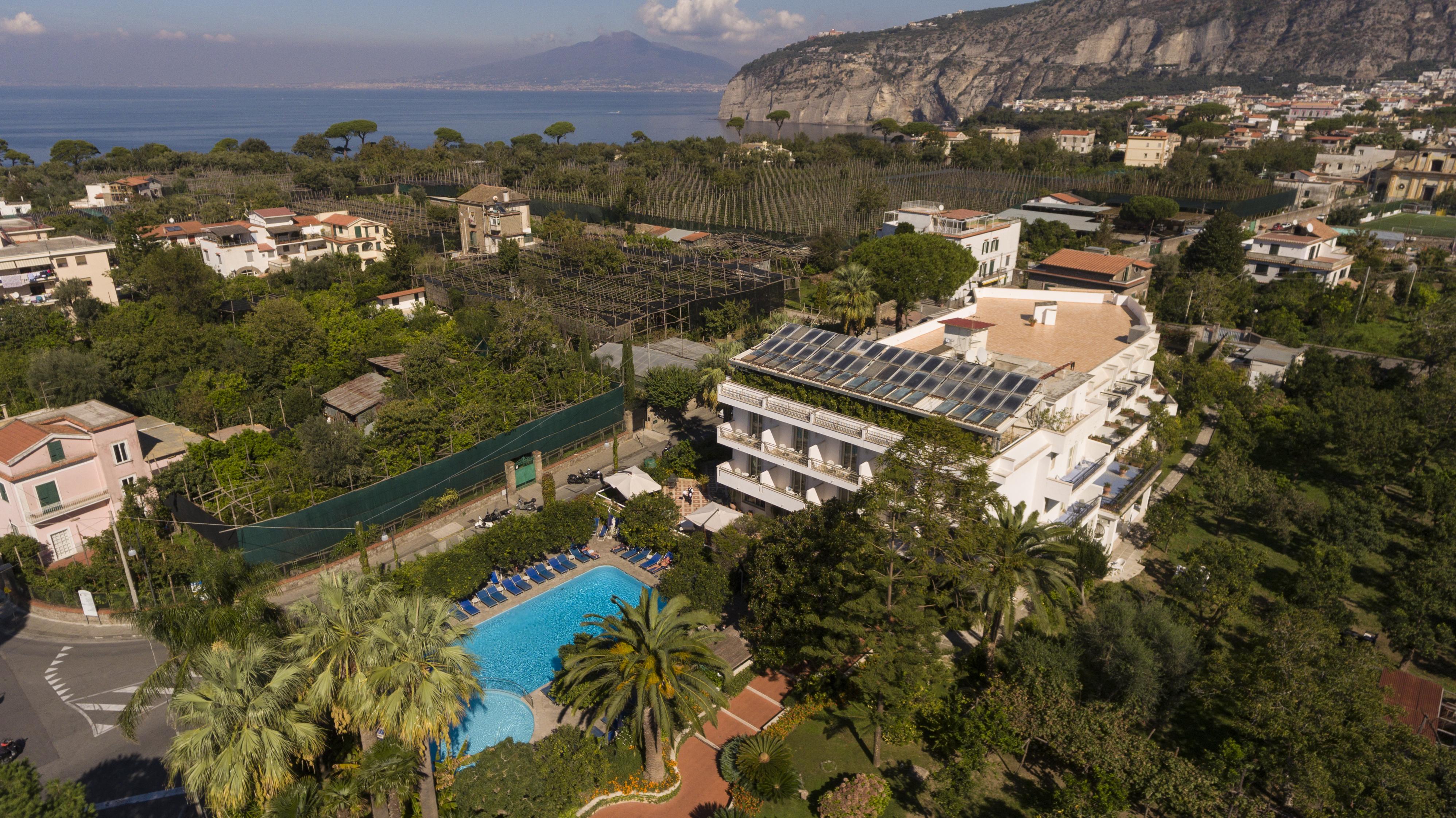 Hotel Alpha Sant'Agnello Exterior foto